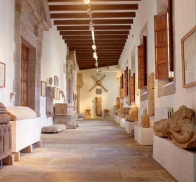La Cocina de Antaño: Exposición de Luís Veiga en Betanzos