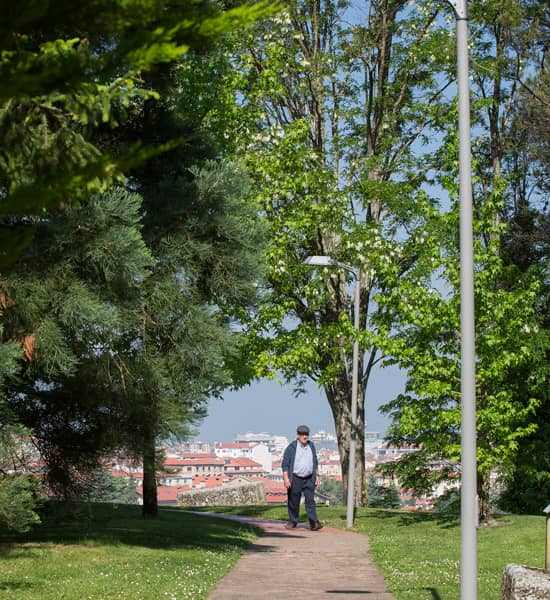 Paseo de los Depósitos de Mendillorri