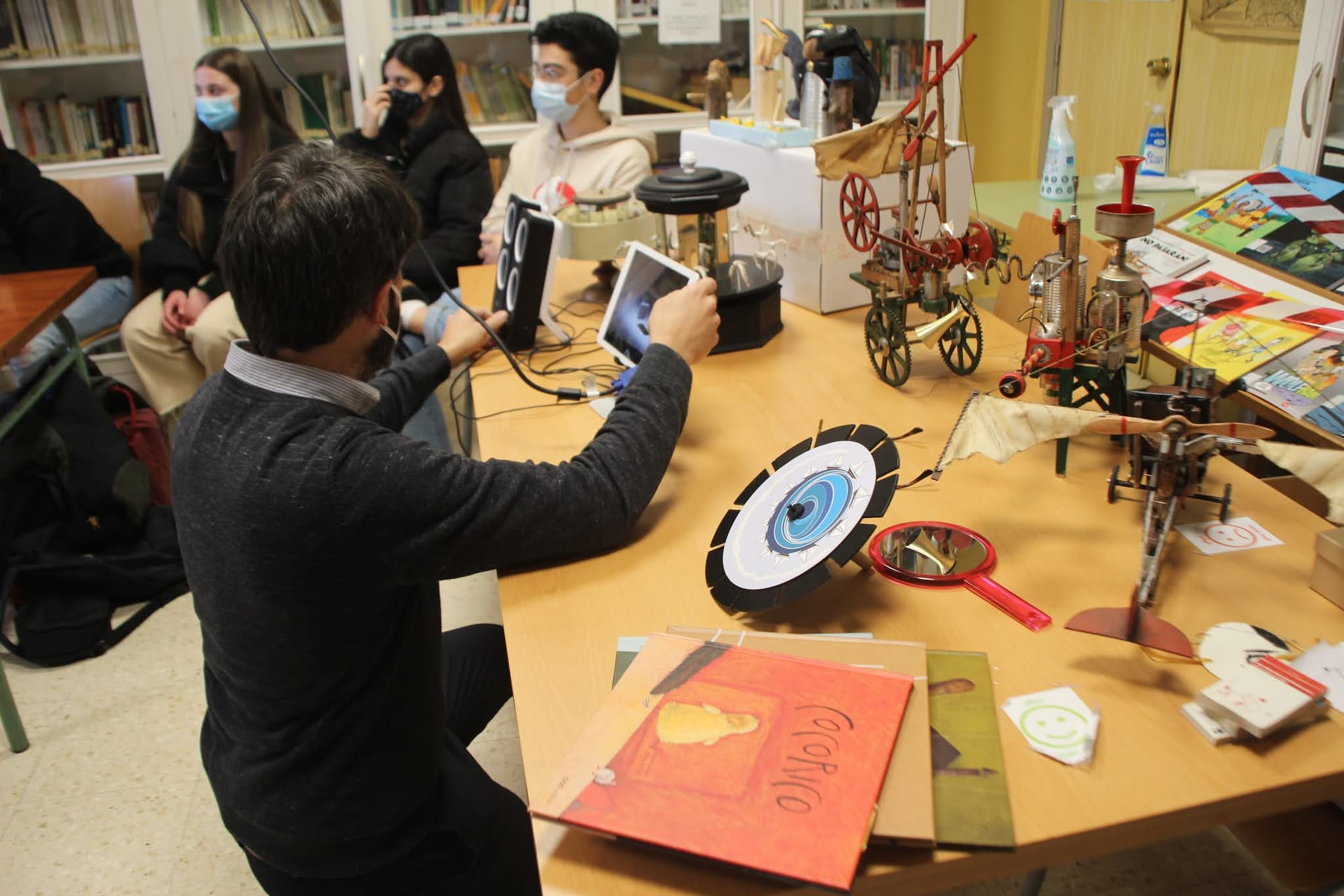 Taller 'Obxecto animado. A maxia do stop motion' con Borja Guerrero