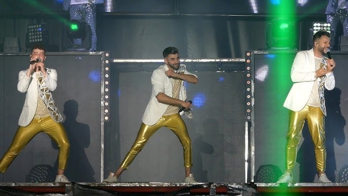 Actuación de Orquestra Olympus en las fiestas de O Couto