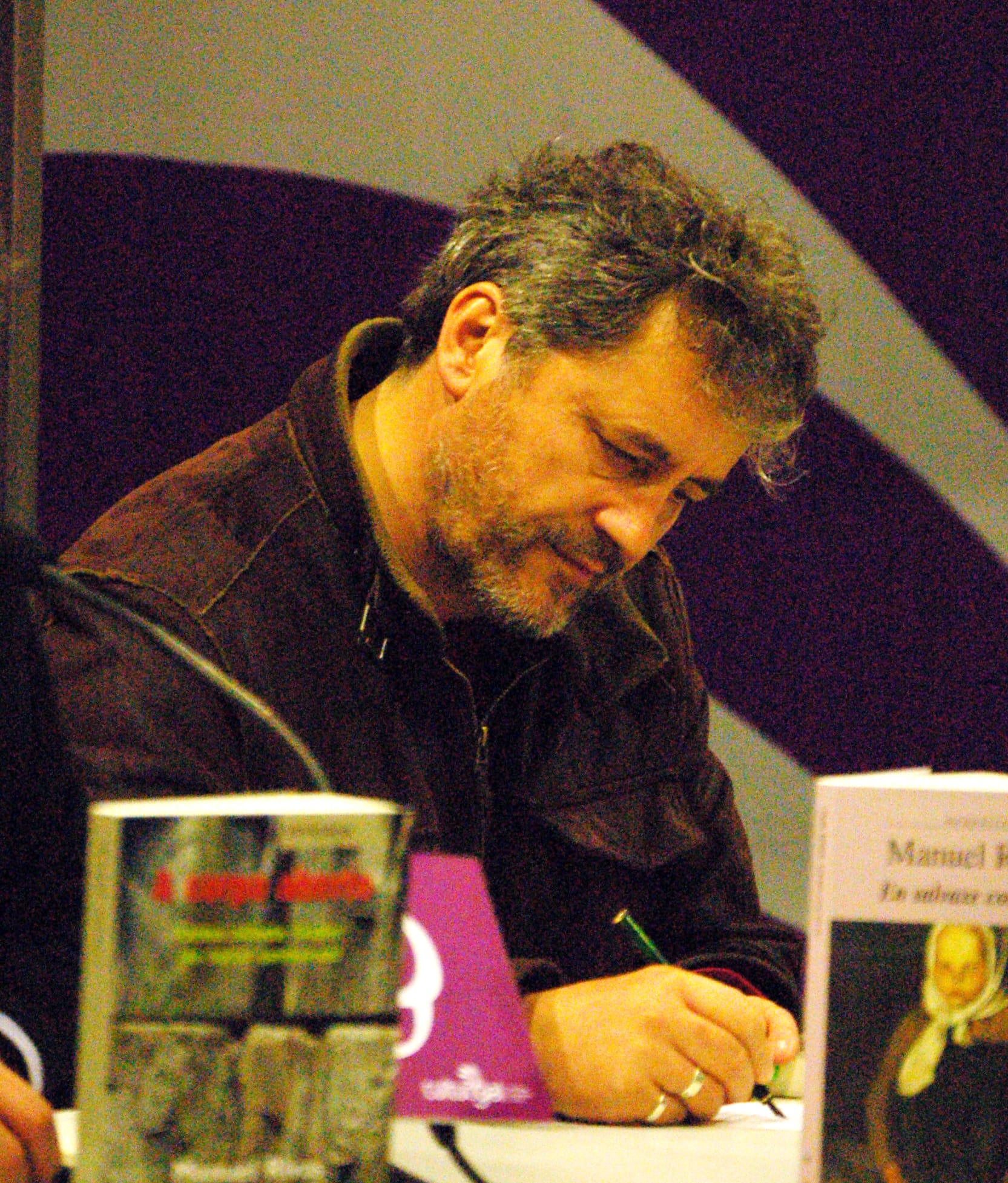 Faladoiros Literarios con Manolo Rivas y Xulio Valc谩rcel