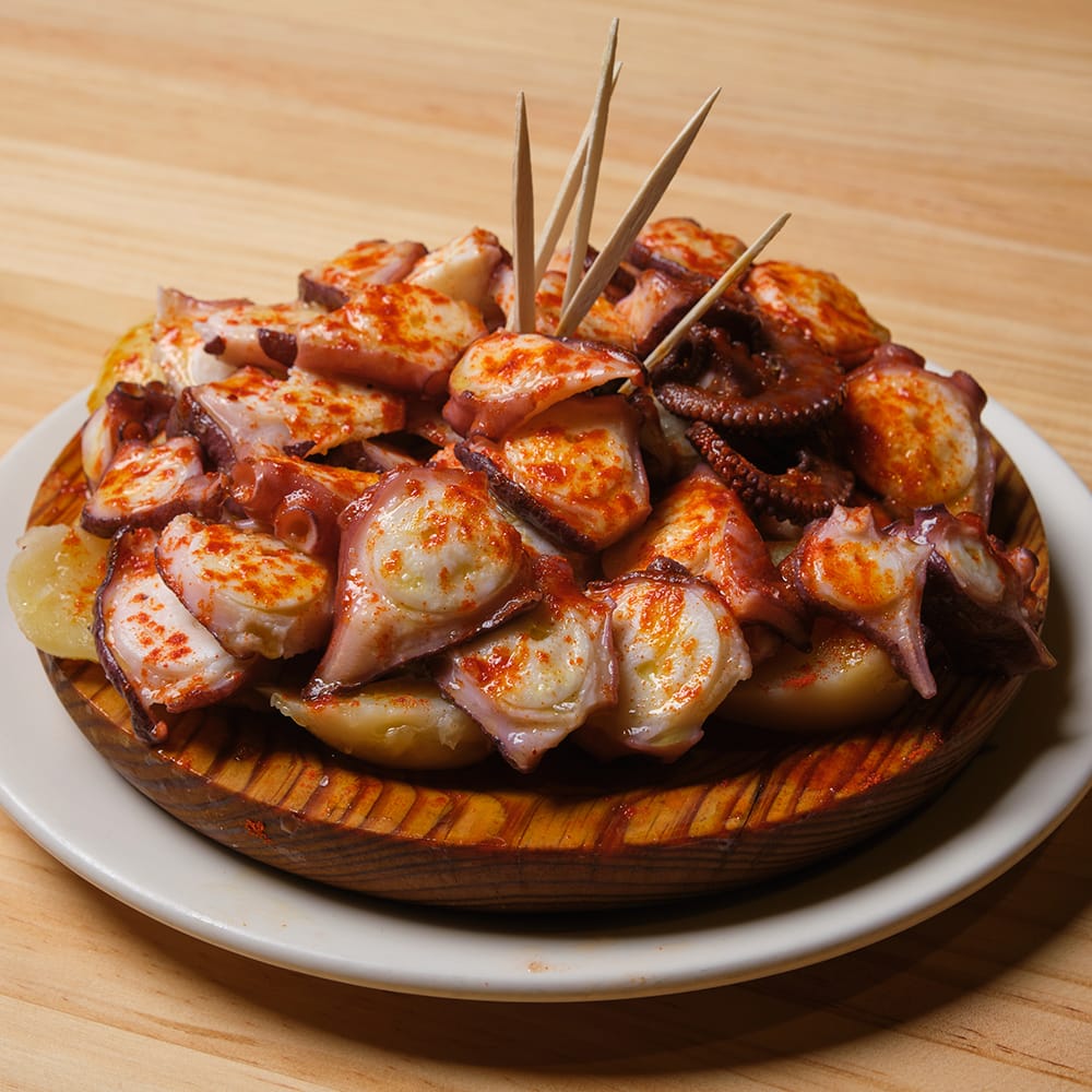 Taberna Pulpería Atarazana: Sabor Gallego en Ourense