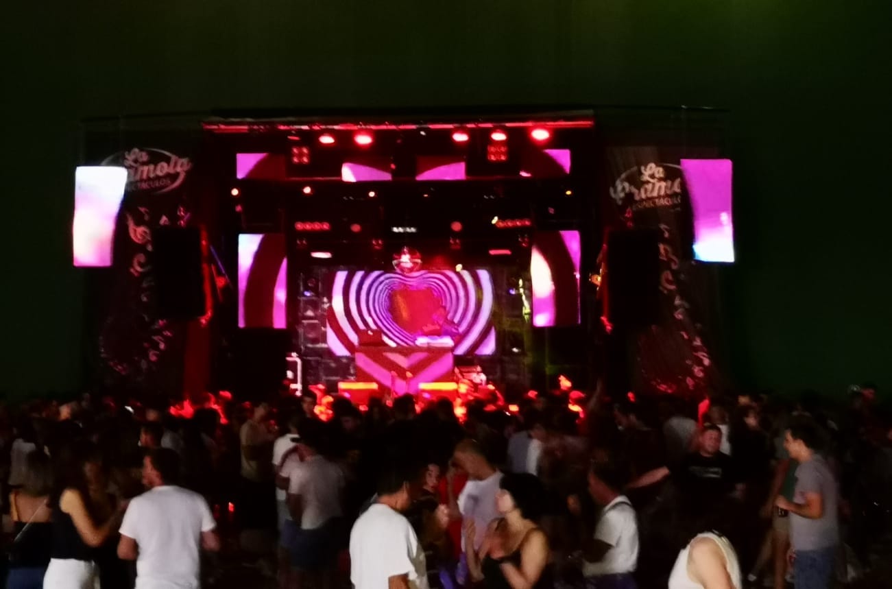 Discoteca m贸vil Gramola