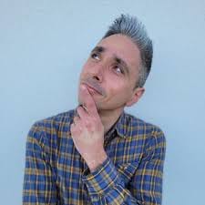 Emilio Secunza imparte la charla "Felicidad: el motor de la Evoluci贸n"
