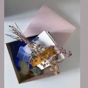 Caja libro: mujeres en el arte y en la música electrónica