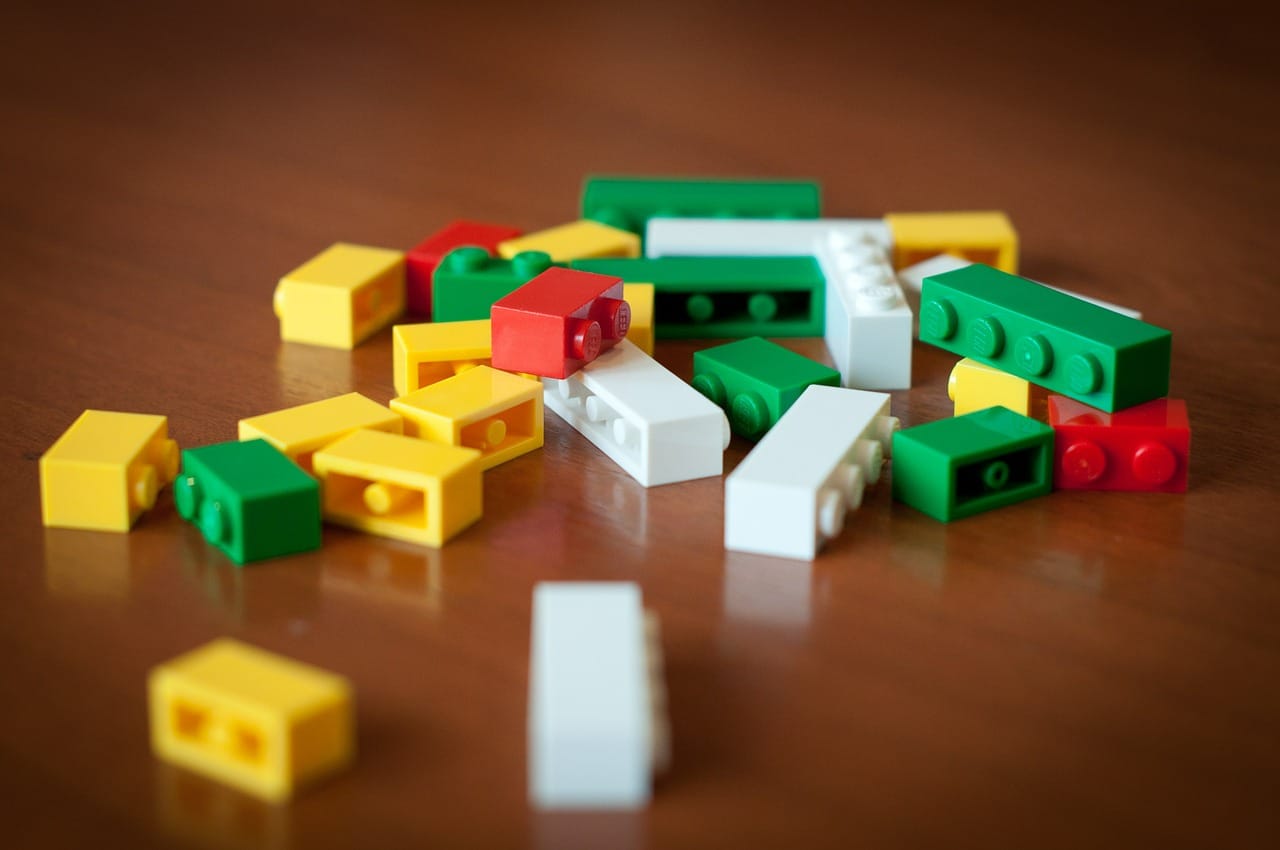 Vacaciones en el circo. Taller con Lego. Equilibrista