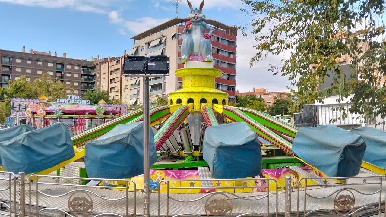 Cabezudos y charanga en Fiestas de Primavera Interpeñas