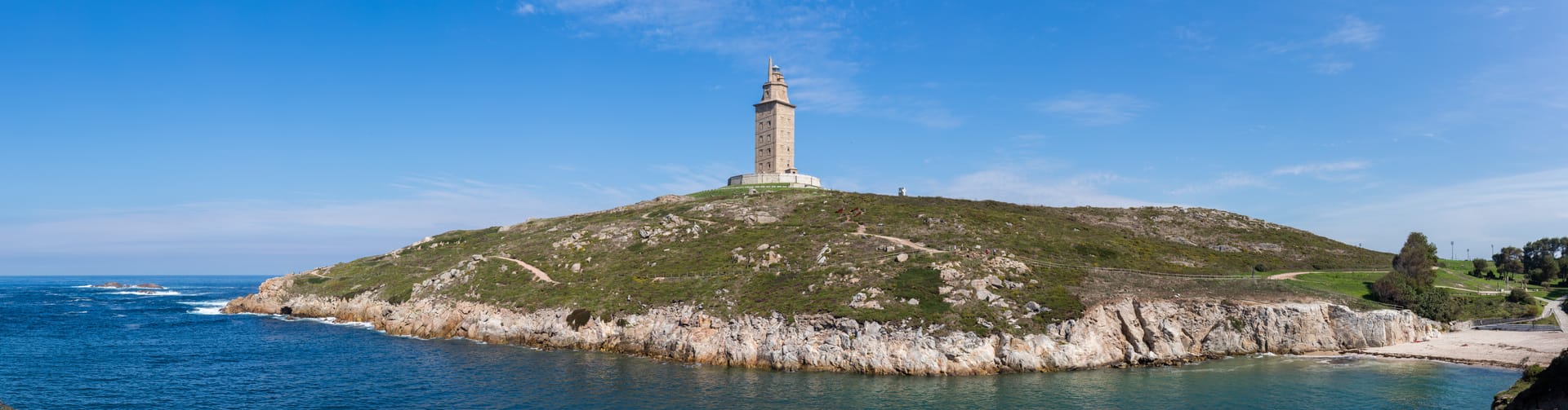 Concurso de pintura al pie de la Torre de Hércules