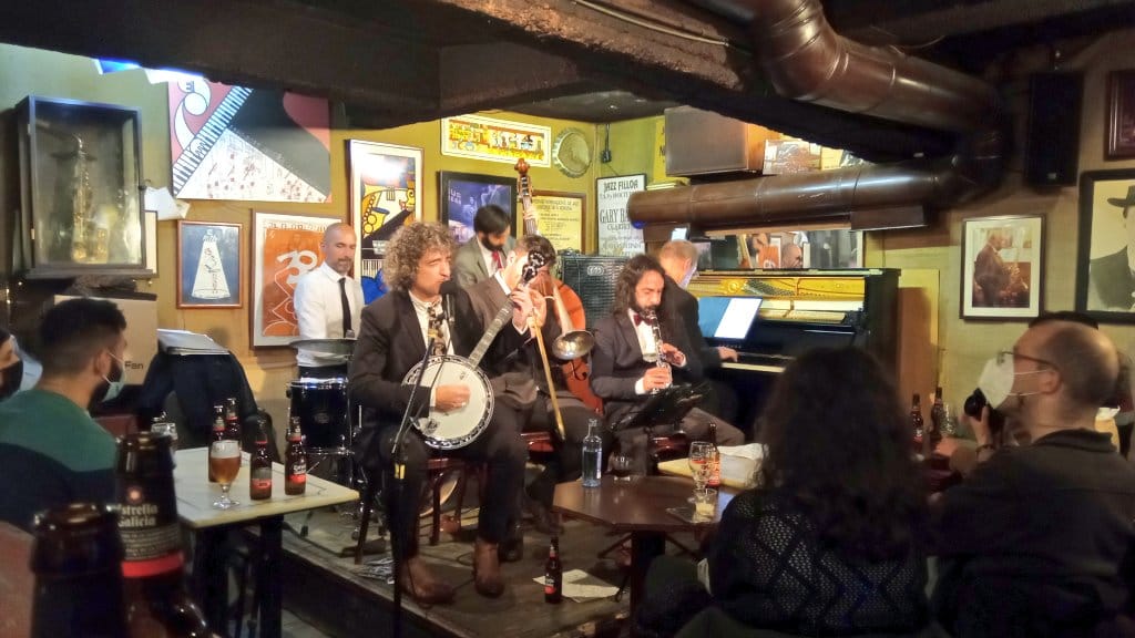 Debate sobre música local