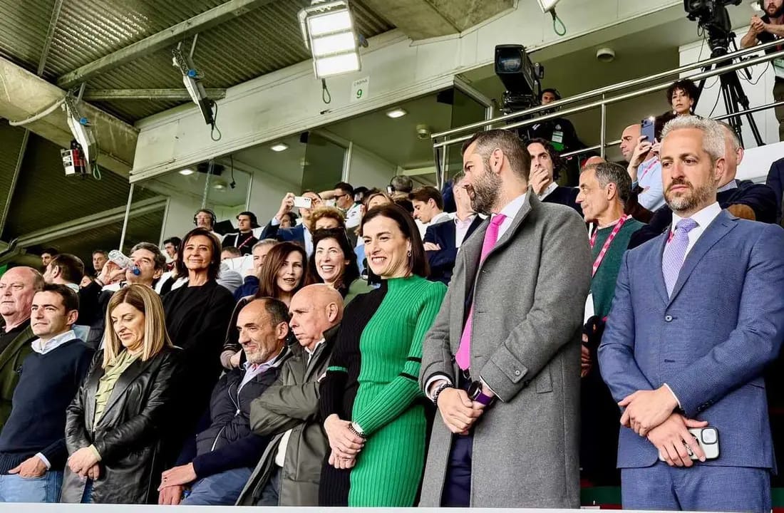 Recepci贸n oficial del Ayuntamiento de Santander al Real Racing Club