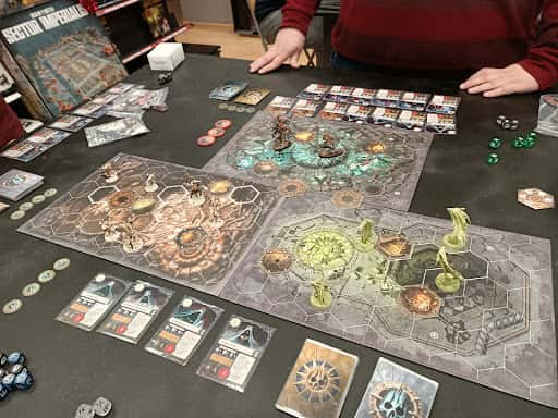 Juegos de mesa y miniaturas en Warhammer Pamplona