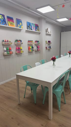 Espacio Teselas: talleres creativos y costura en Valladolid