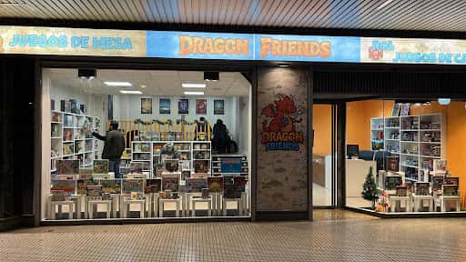 Dragon Friends: juegos de mesa y rol en el Actur