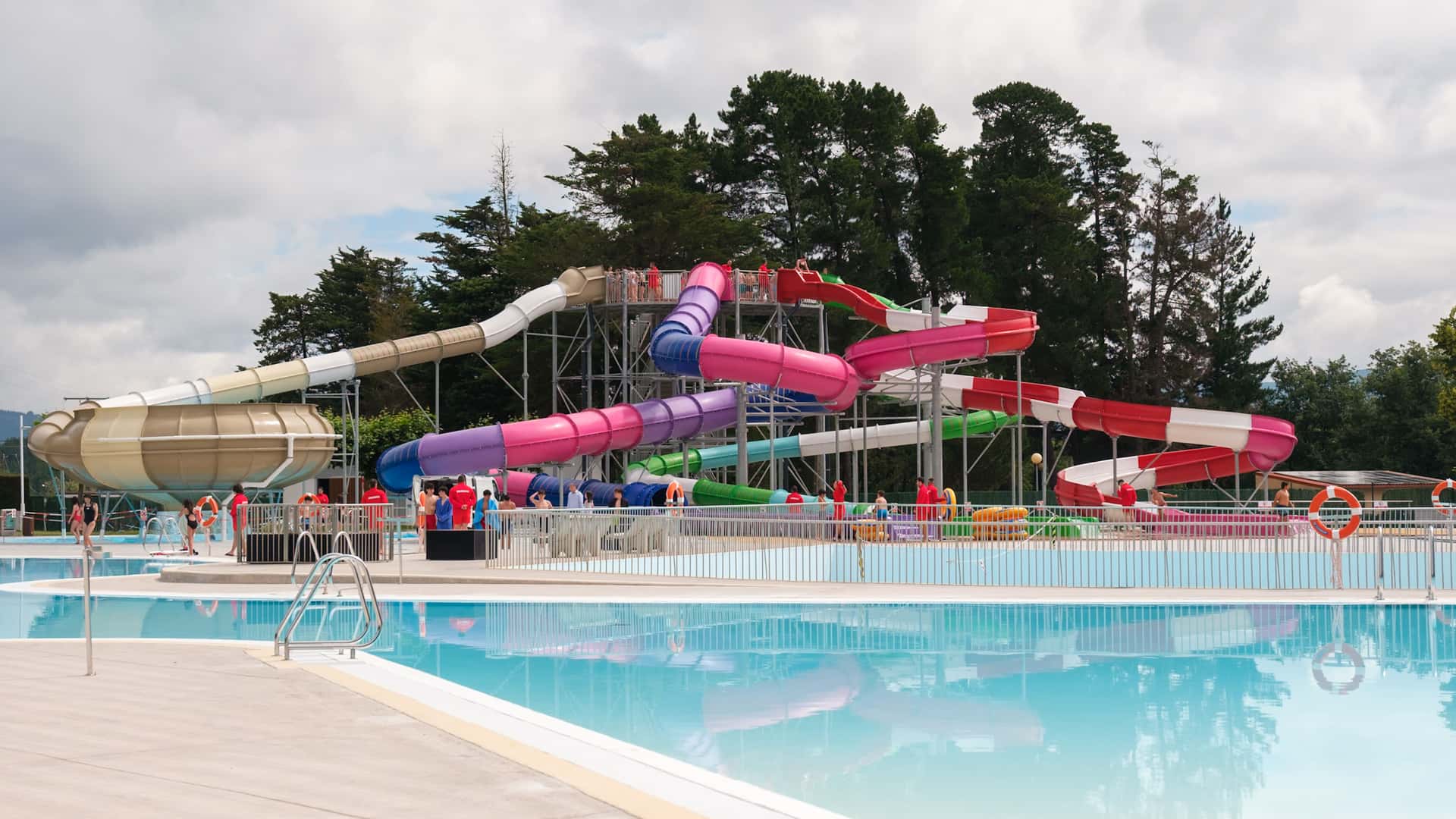 Ampliación del parque acuático de Monterrei para el verano 2026