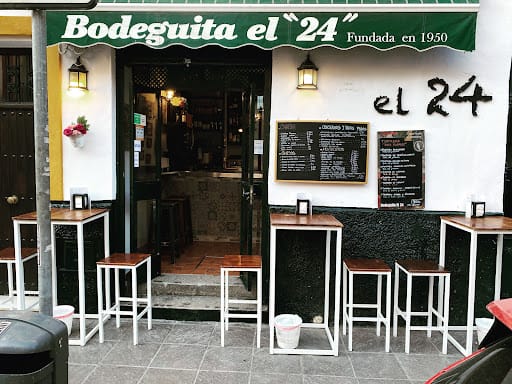 Bodeguita el 24: tortas de Inés Rosales y solera en Triana