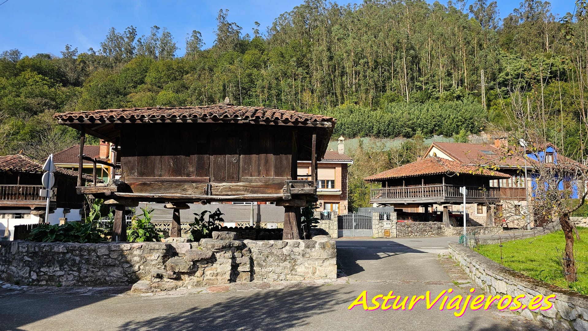 Escapada a Bueño: hórreos, arte y jazz cerca de Oviedo