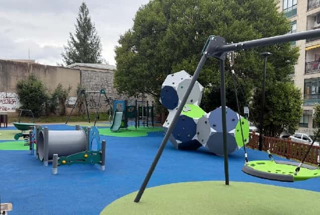 Tardes en familia en el renovado parque Pintor Seijo Rubio