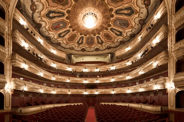Teatro Rosalía: 4 estrenos que marcan la agenda de invierno