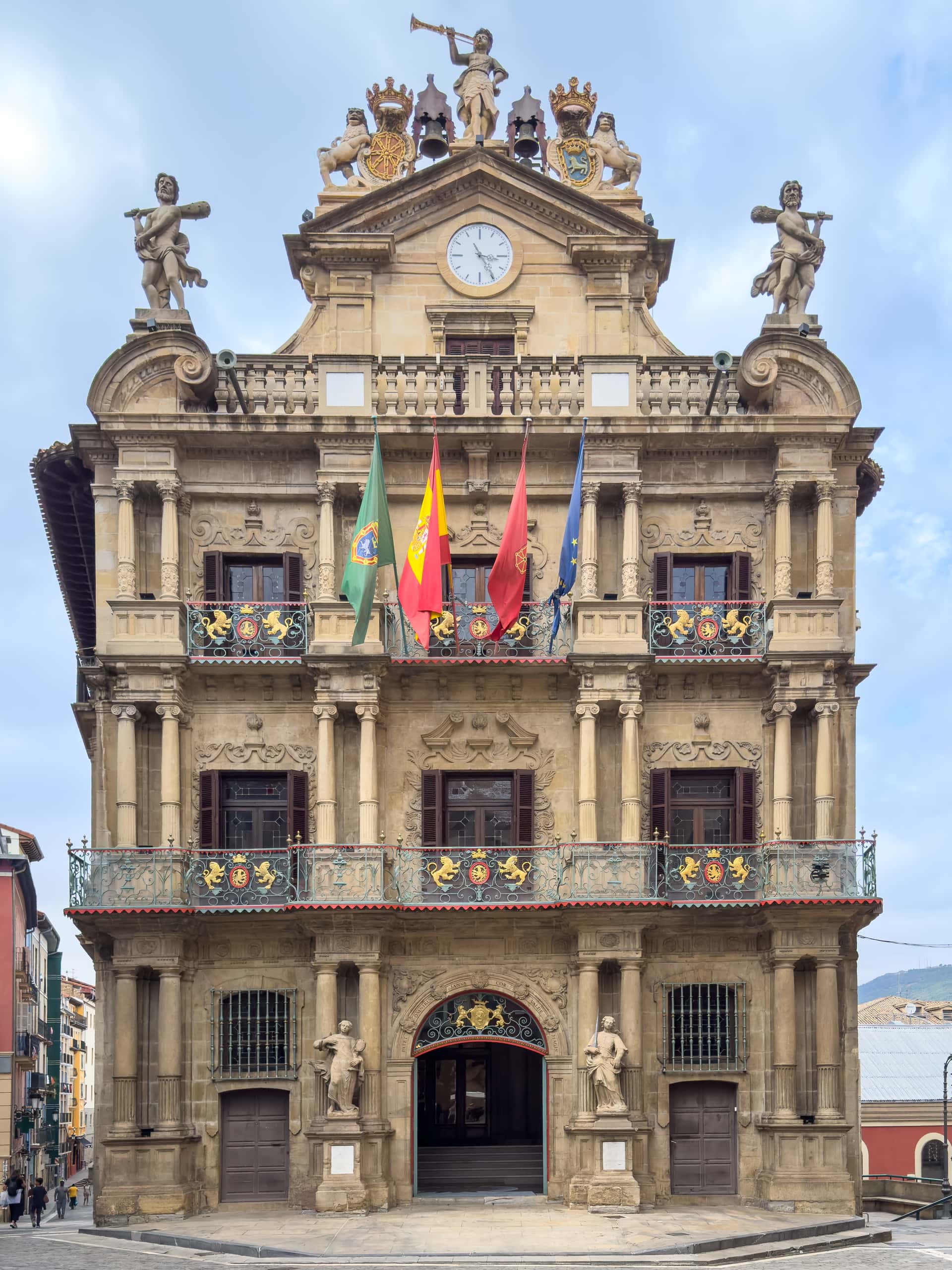 Nuevos bonos culturales en Pamplona: guía para conseguirlos