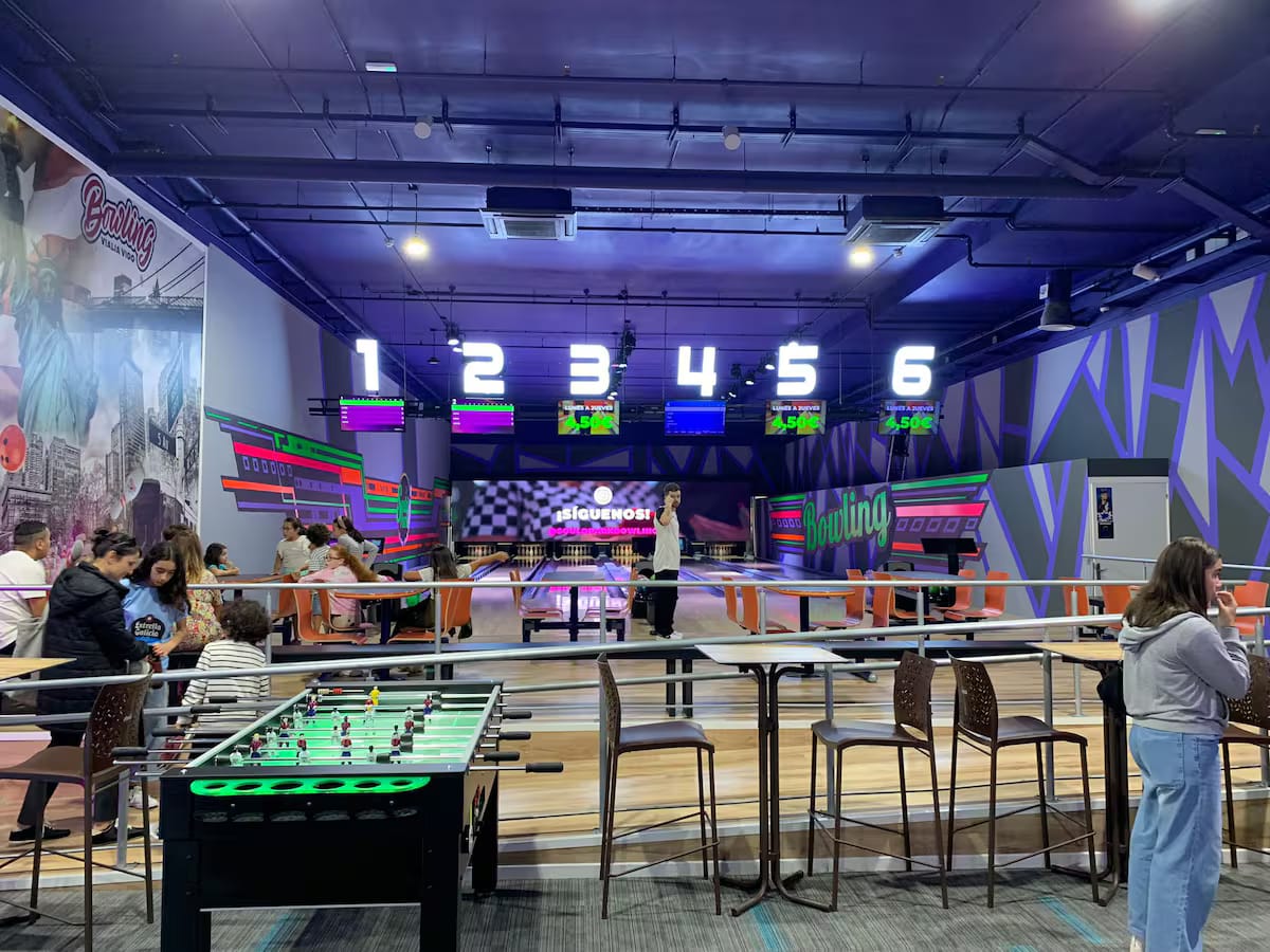 Sould Park Bowling: Bolos y VR en Vialia Vigo