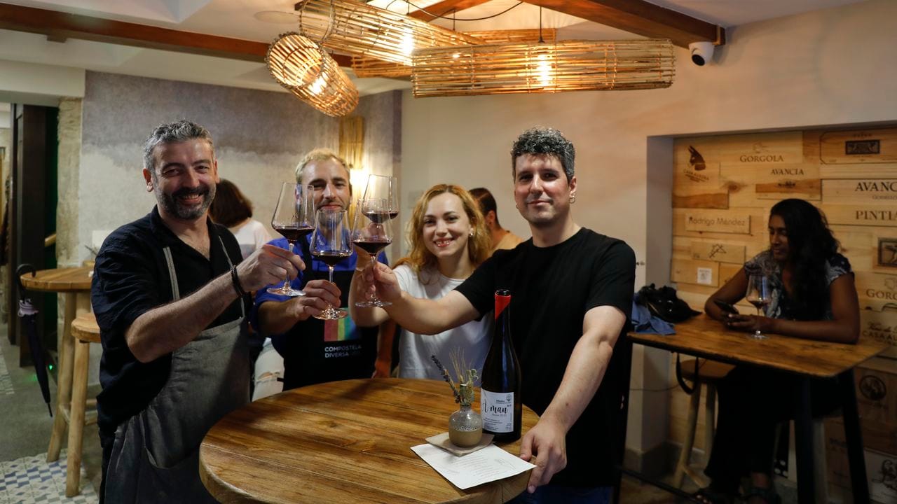 Nómade Santiago, vinos de autor y tapas de temporada