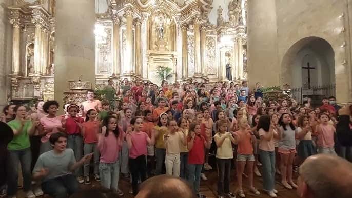 Concierto sinfónico al aire libre en el Palacio Foral