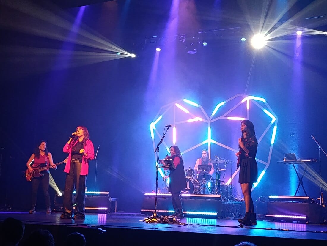 Actuación de A Banda da Loba