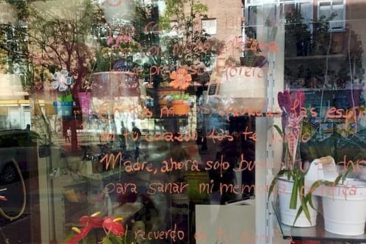 Páginas de Cristal - Poetas en Mayo