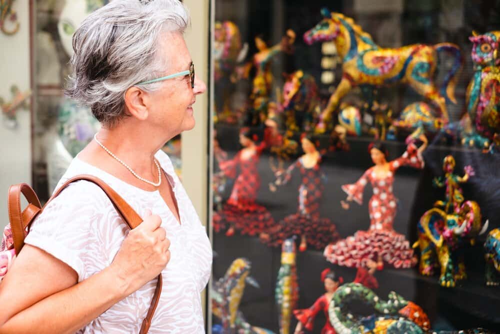 Ruta por los escaparates artísticos de Vitoria