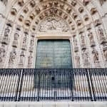 Ruta nocturna guiada por la Sevilla encantada