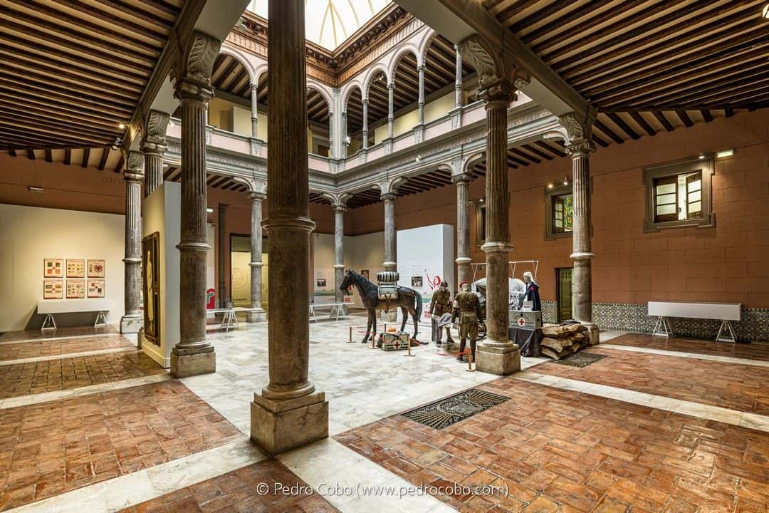 Exposición del Gran Premio de Arte Santa Isabel de Portugal