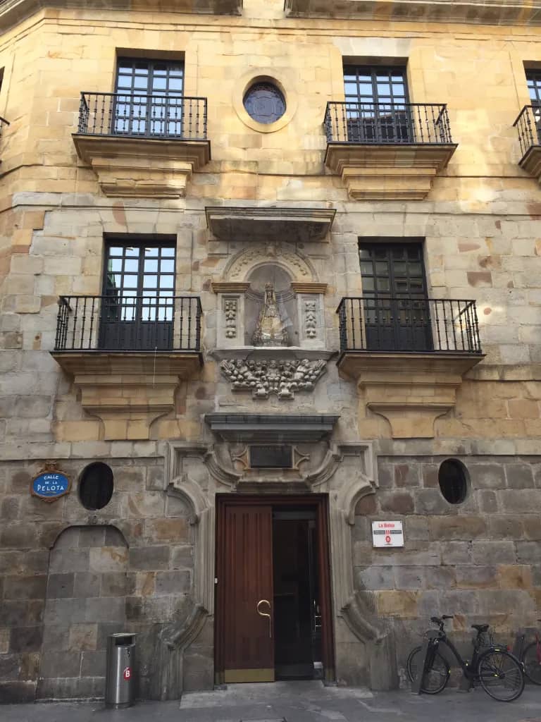 Centro Municipal de Ibaiondo (Palacio Yohn - La Bolsa)
