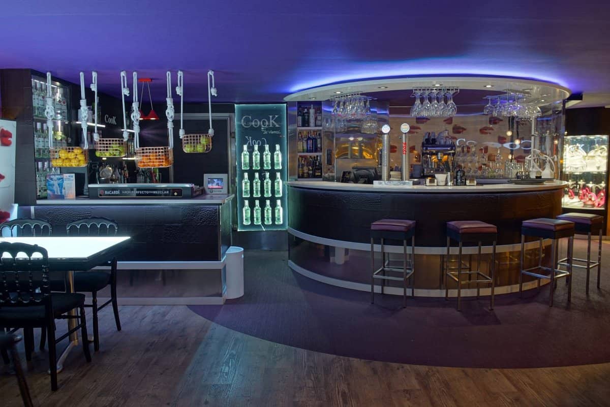 Mío Night Club