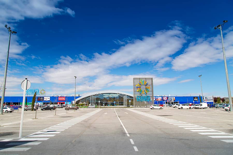 Parque Comercial Granaita