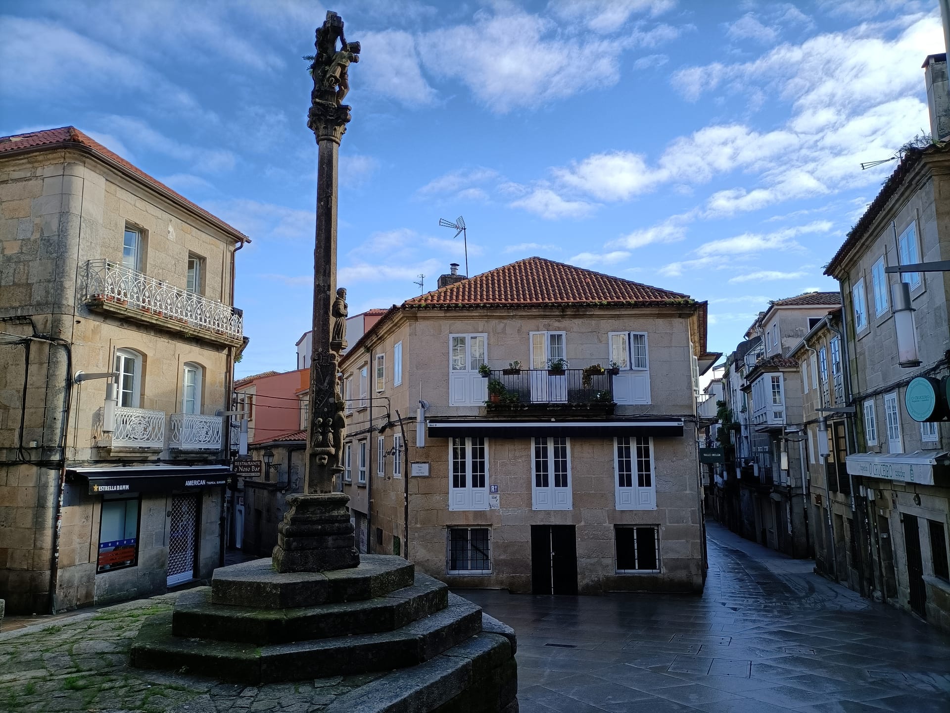 Hogueras de San Xoán en Pontevedra 2026